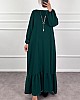 Kolyeli Tesettür Elbise - Zümrüt Yeşili Kolyeli Tesettür Elbise - Zümrüt Yeşili