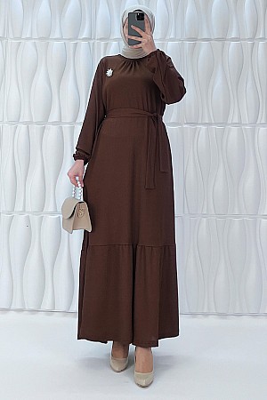 İnci Broşlu Elbise - Kahverengi İnci Broşlu Elbise - Kahverengi