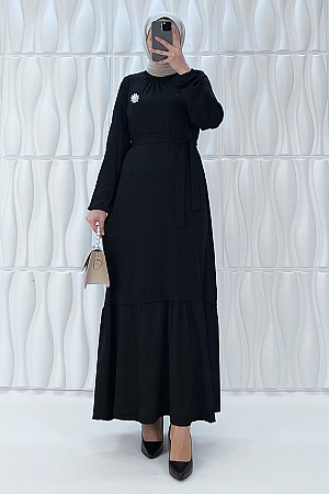 İnci Broşlu Elbise - Siyah İnci Broşlu Elbise - Siyah