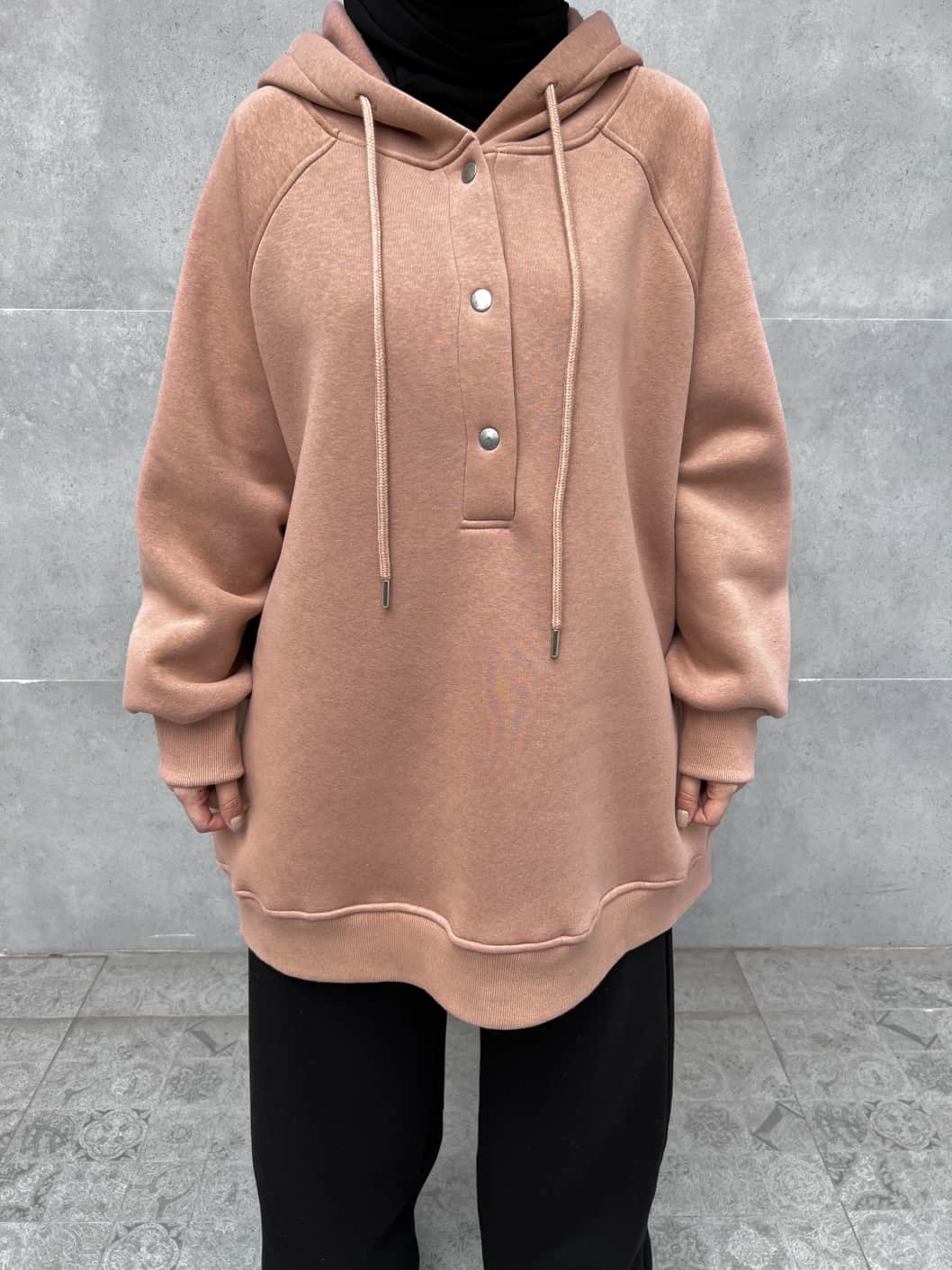 Yarım Düğmeli Kapüşonlu Sweatshirt - Kahverengi