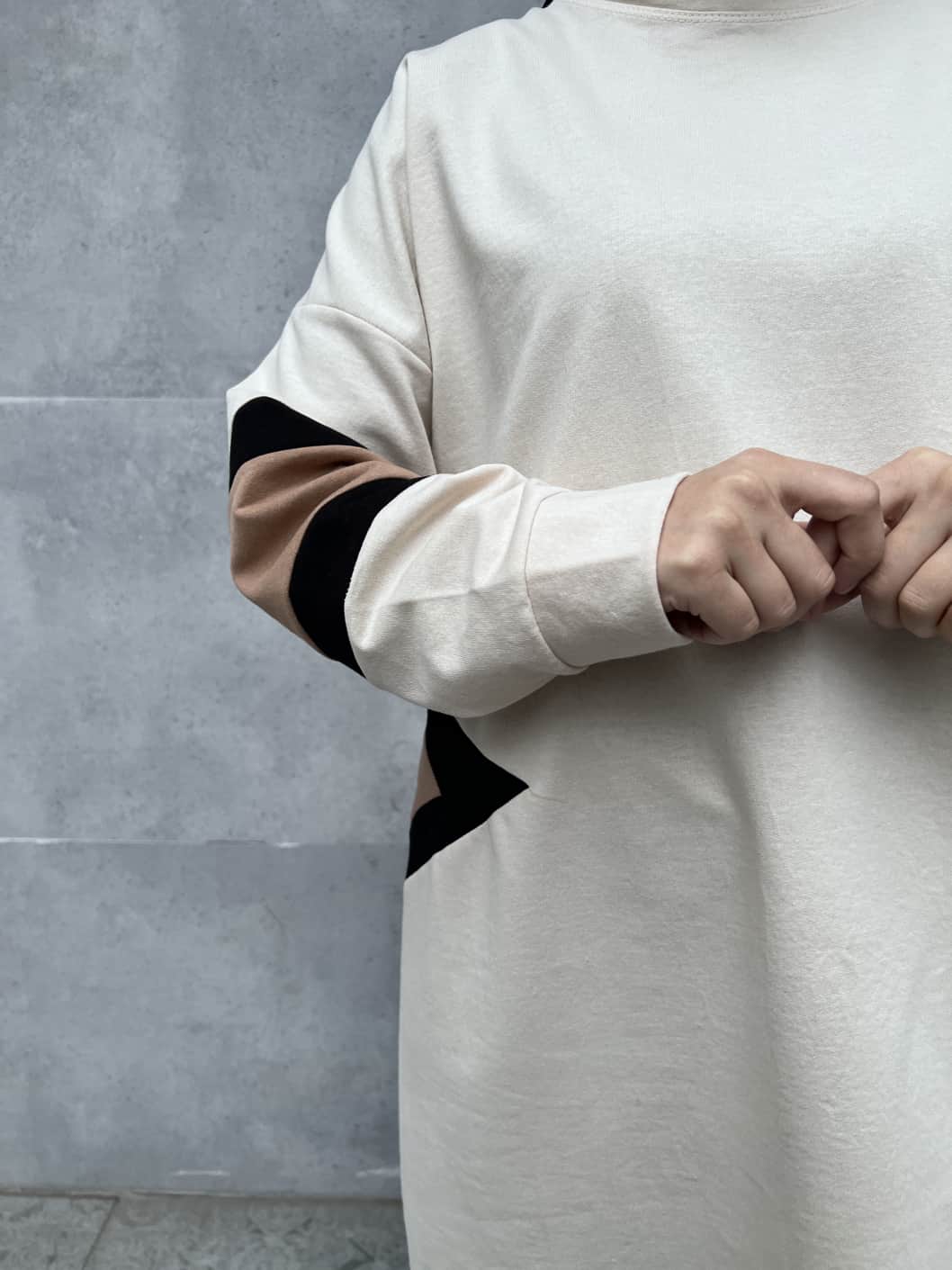 Bisiklet Yaka Üçgen Desen Garnilli Tunik - Taş