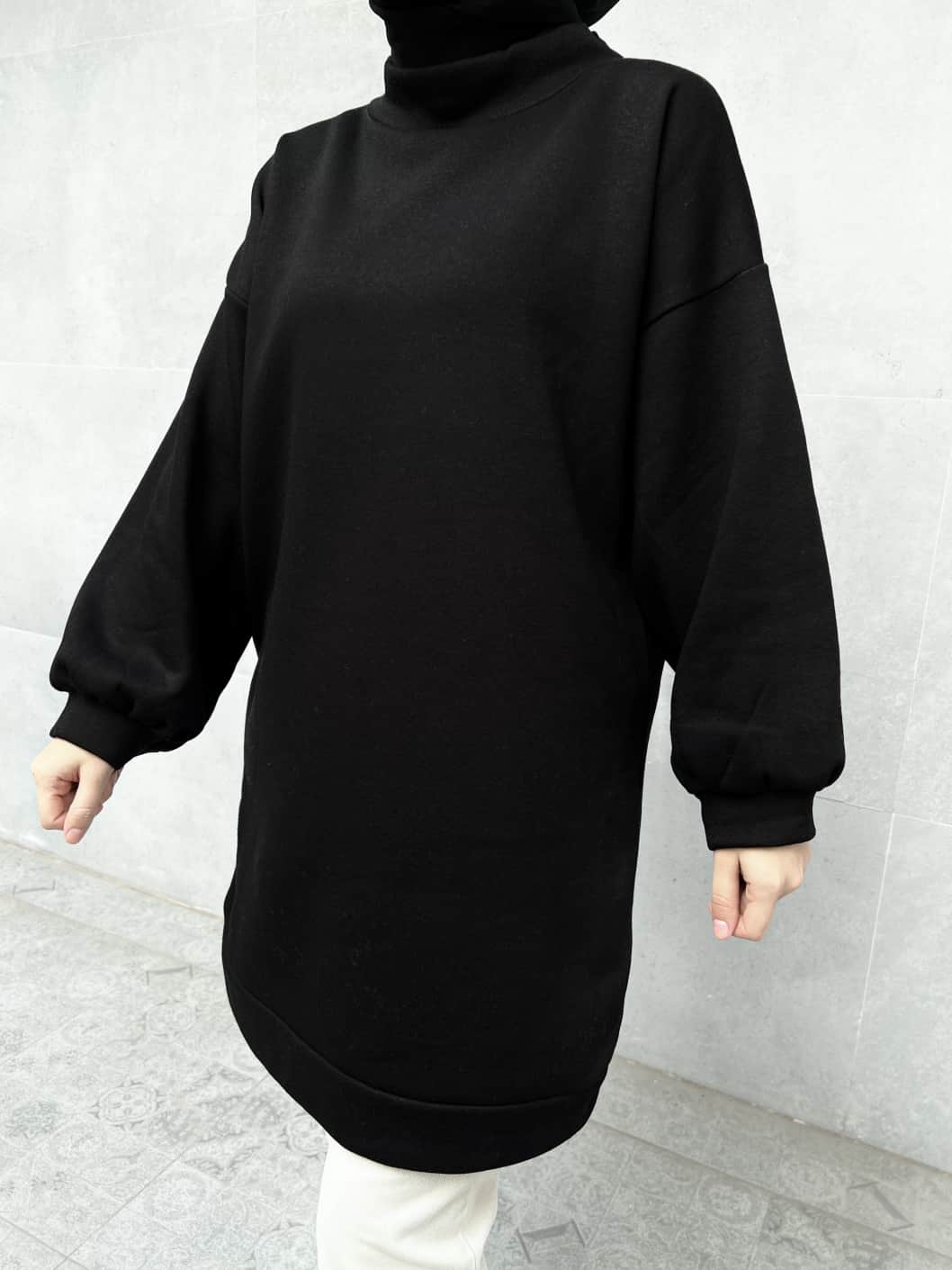 Üç İplik İçi Şardonlu Boğazlı Sweatshirt - Siyah