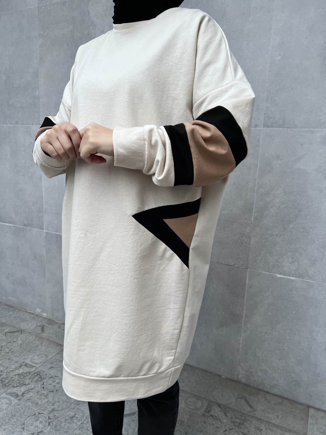 Bisiklet Yaka Üçgen Desen Garnilli Tunik - Taş