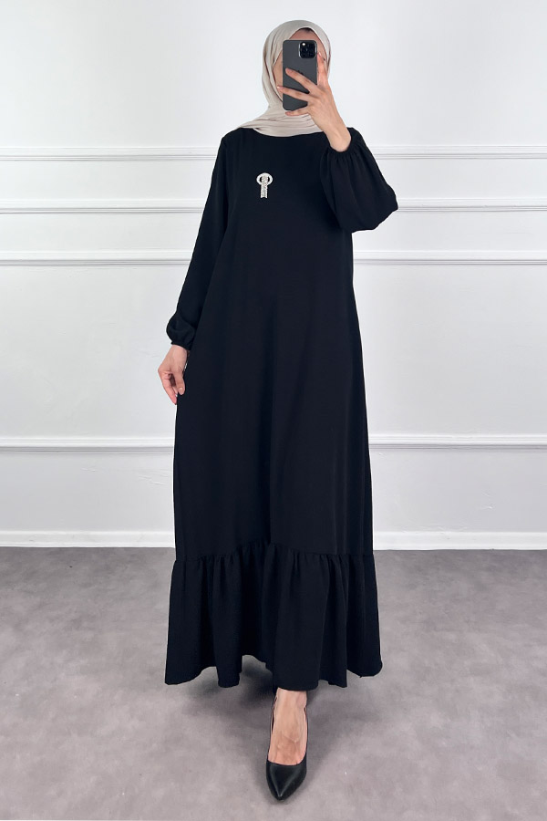 Broşlu Tesettür Elbise - Siyah