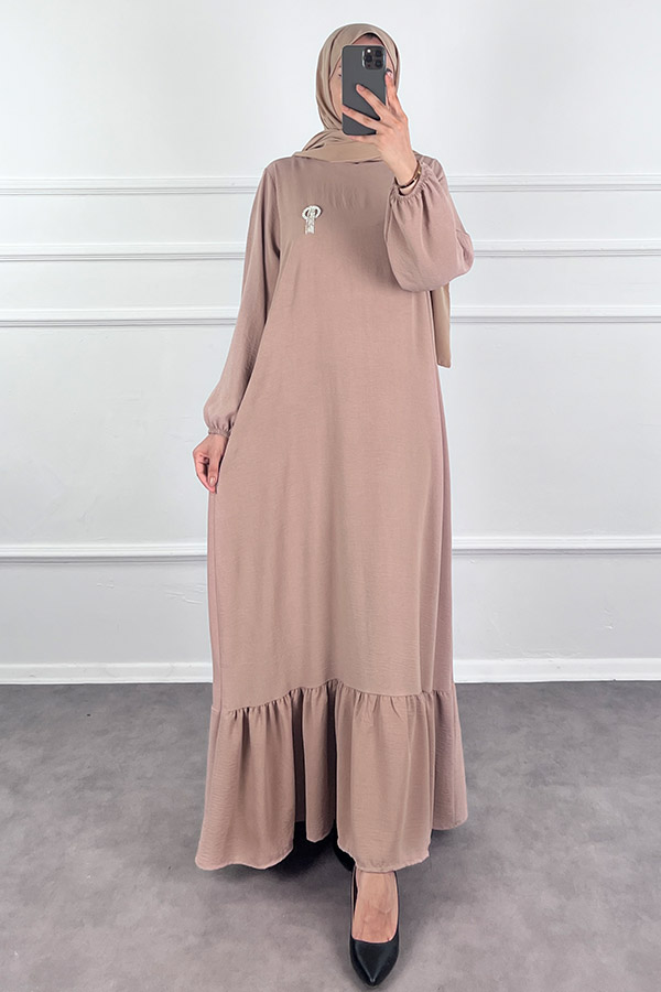 Broşlu Tesettür Elbise - Taş