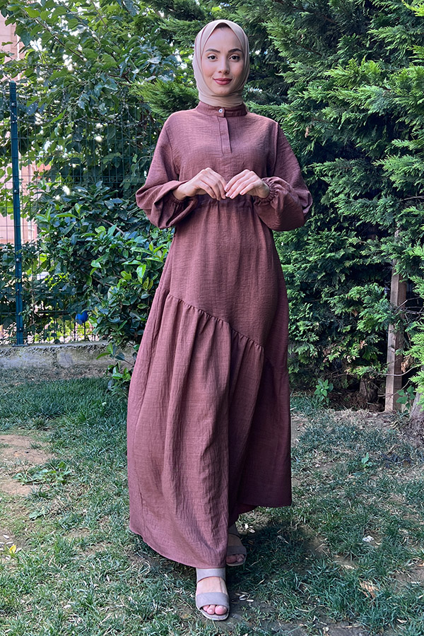 Eteği Çapraz Fırfırlı Elbise - Kahverengi Eteği Çapraz Fırfırlı Elbise - Kahverengi