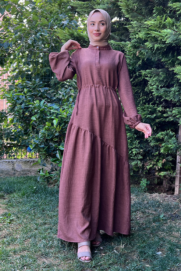 Eteği Çapraz Fırfırlı Elbise - Kahverengi Eteği Çapraz Fırfırlı Elbise - Kahverengi