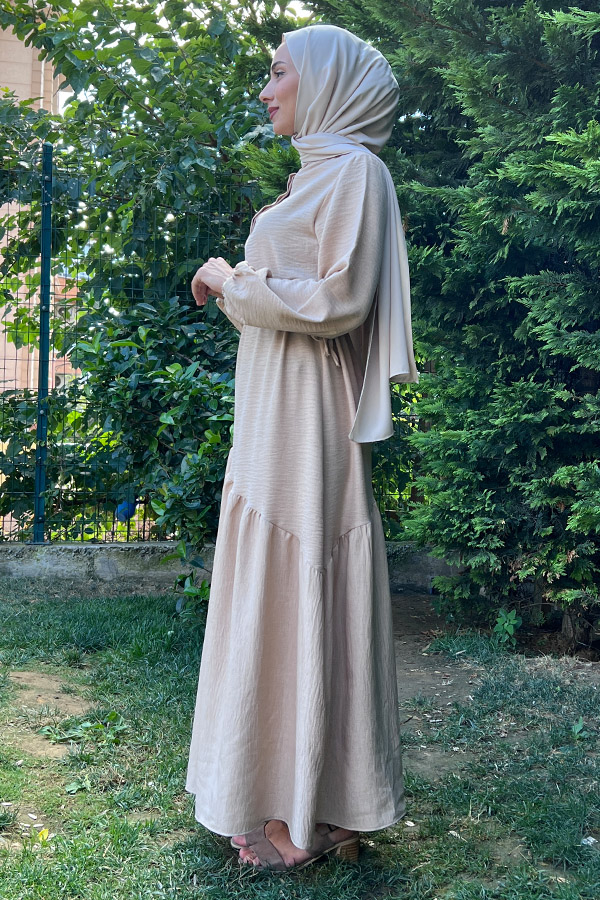 Eteği Çapraz Fırfırlı Elbise - Taş