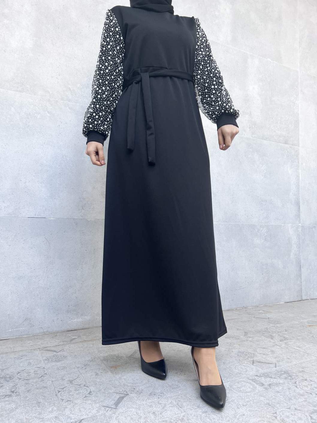 Kolları Tüllü Boncuklu Elbise - Siyah