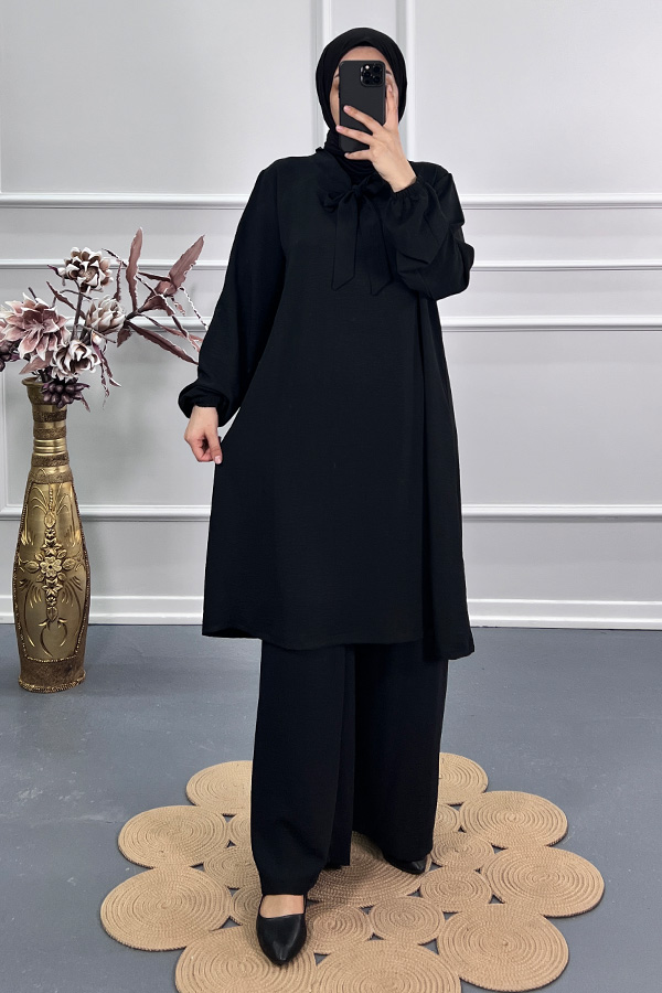 Kurdele Detaylı Tunik - Siyah