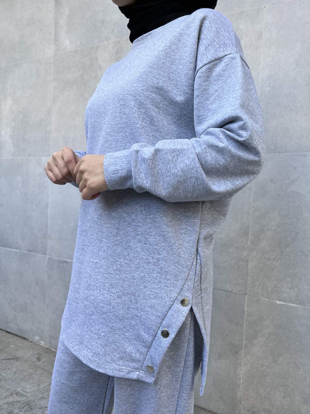 Üst ve Alt Çıtçıtlı İkili Takım - Gri Üst ve Alt Çıtçıtlı İkili Takım - Gri