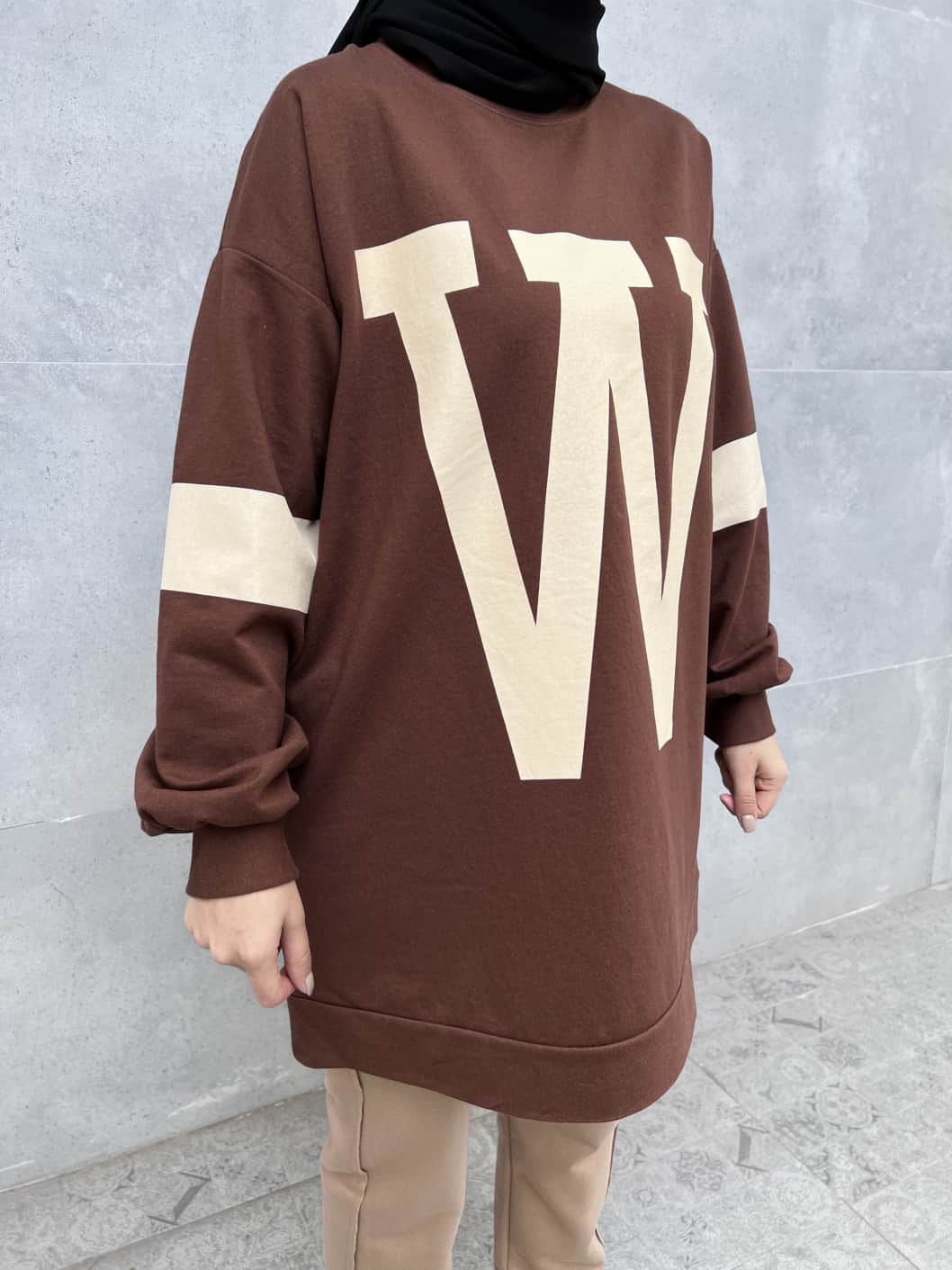 W Baskılı Sweatshirt - Kahverengi