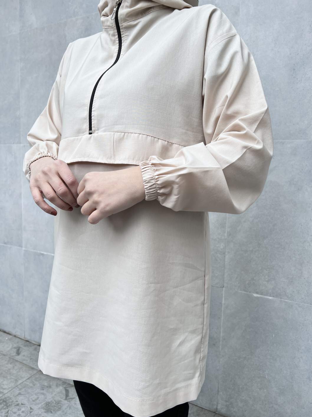 Yarım Fermuarlı Kapşonlu - Krem Yarım Fermuarlı Kapşonlu - Krem