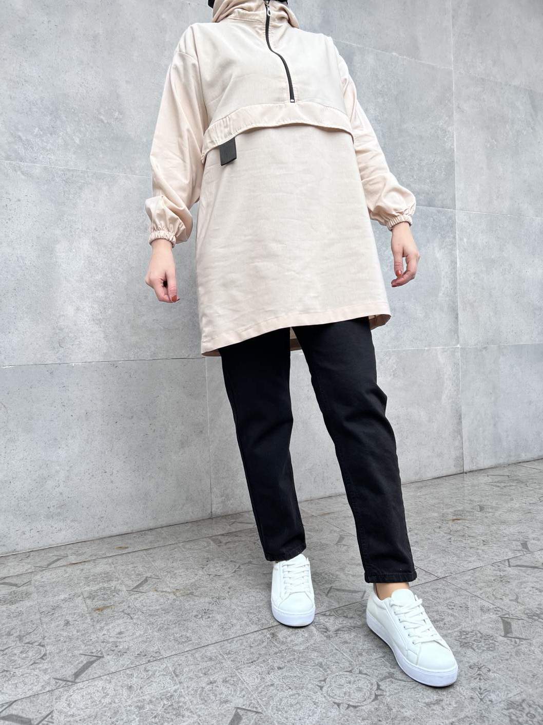 Yarım Fermuarlı Kapşonlu - Krem Yarım Fermuarlı Kapşonlu - Krem