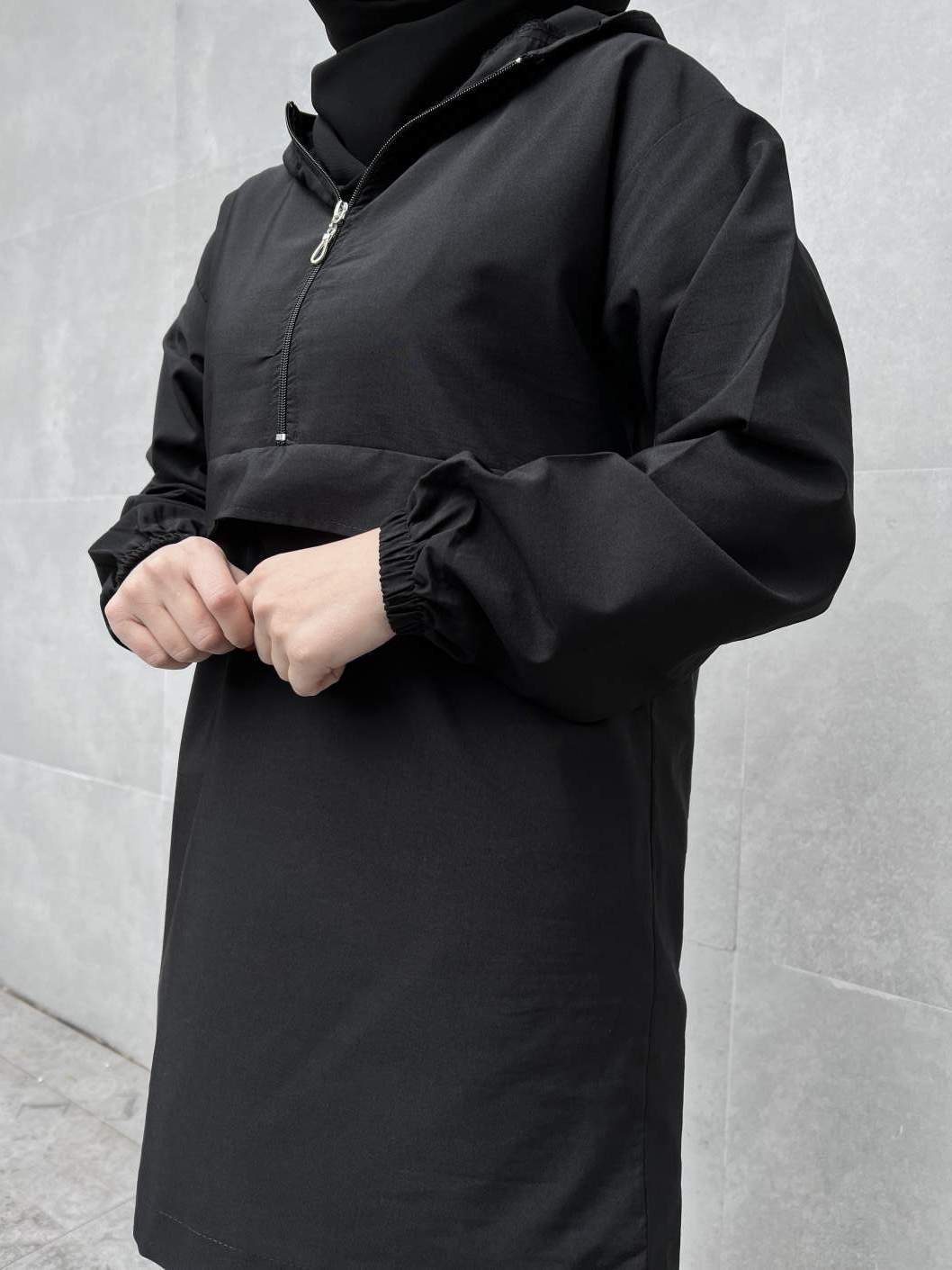 Yarım Fermuarlı Kapşonlu - Siyah