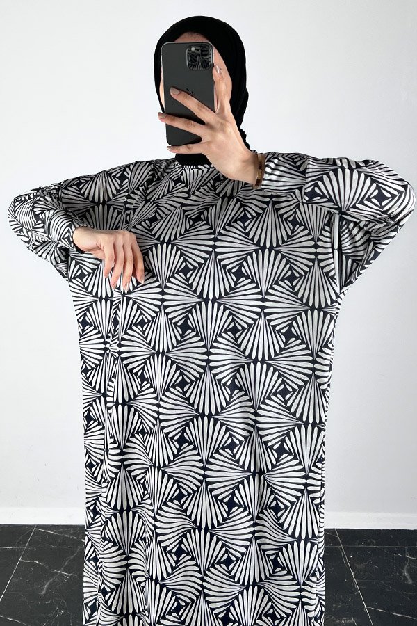 Astra Desenli Yarasa Kol Elbise - Beyaz Astra Desenli Yarasa Kol Elbise - Beyaz