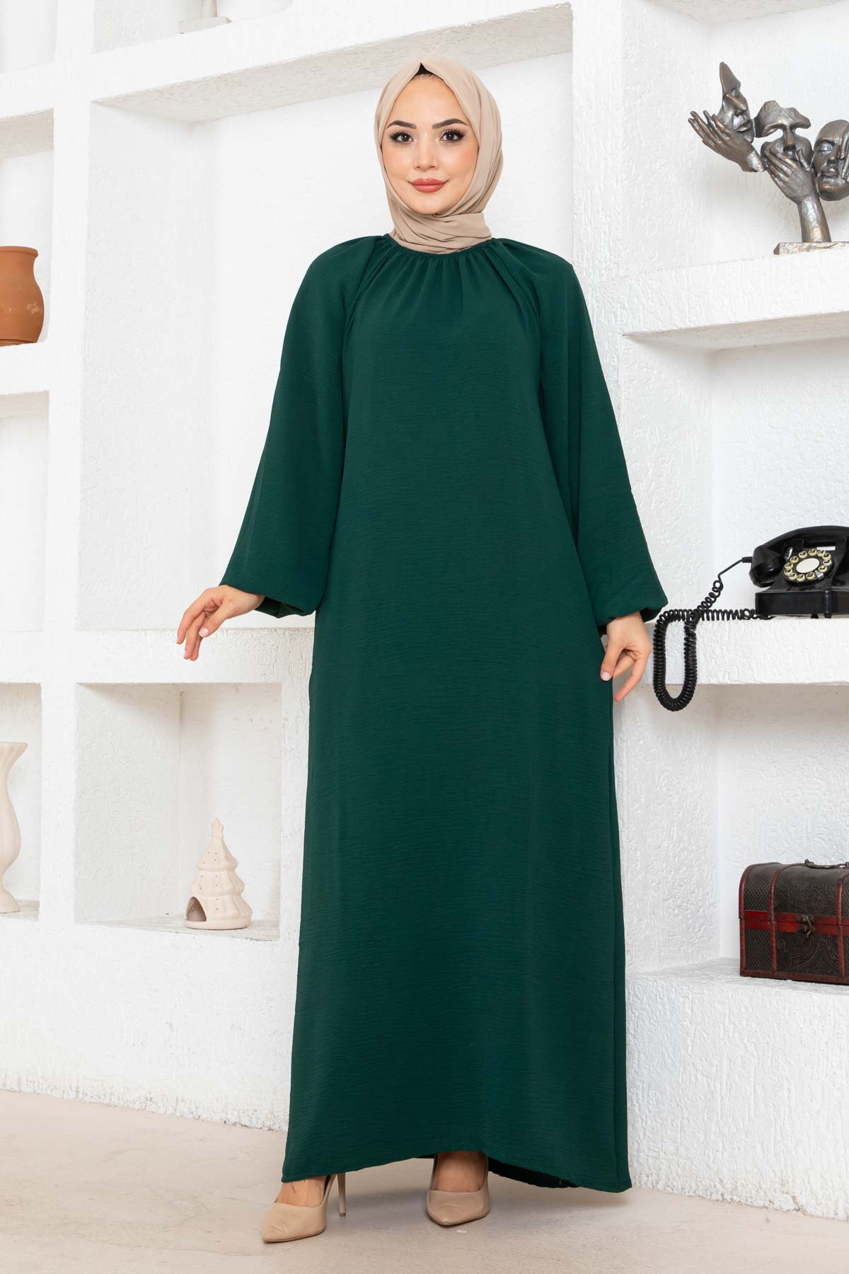 Balon Kol Büzgü Detaylı Elbise - Çam Yeşili Balon Kol Büzgü Detaylı Elbise - Çam Yeşili