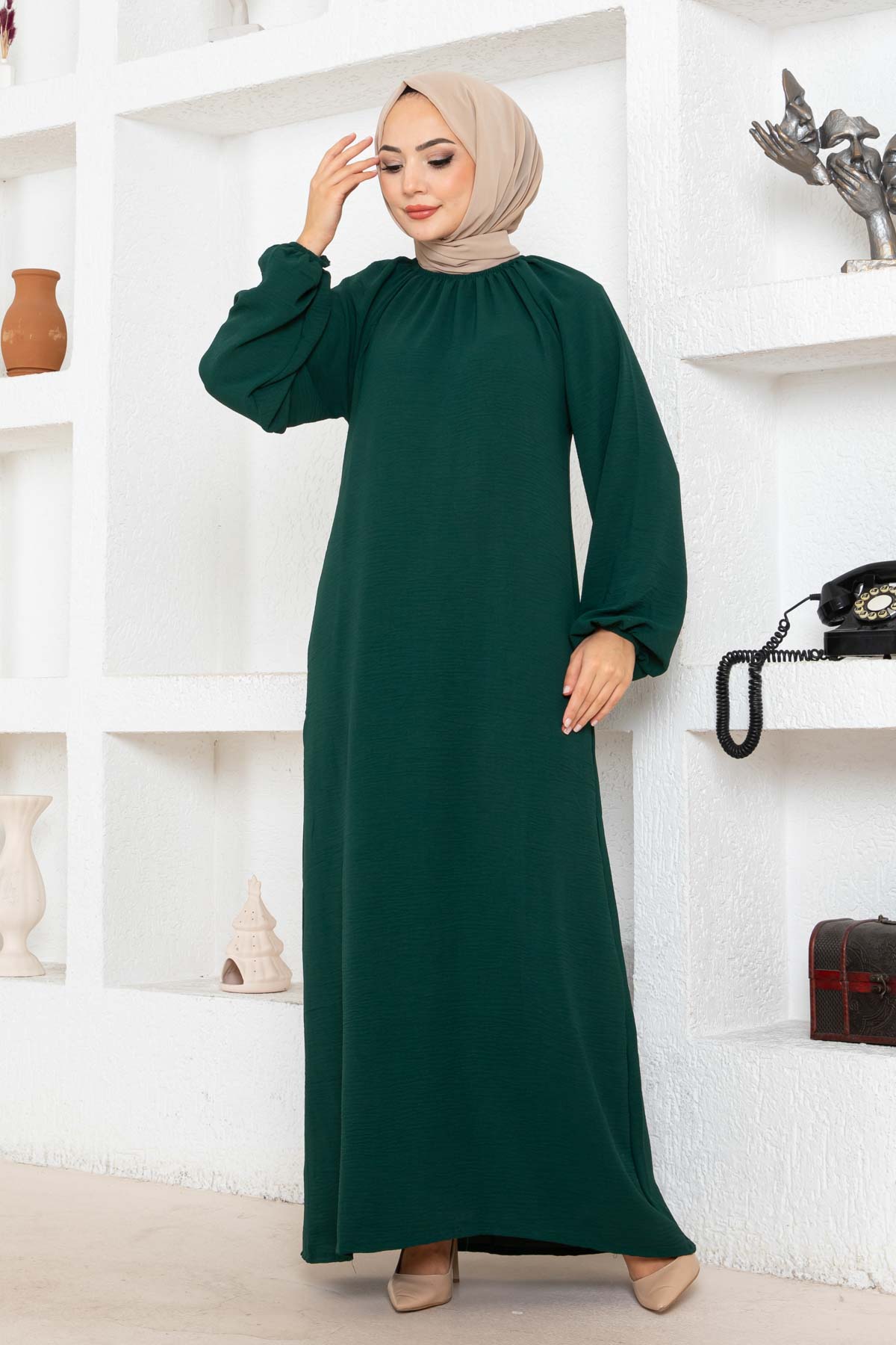 Balon Kol Büzgü Detaylı Elbise - Çam Yeşili Balon Kol Büzgü Detaylı Elbise - Çam Yeşili
