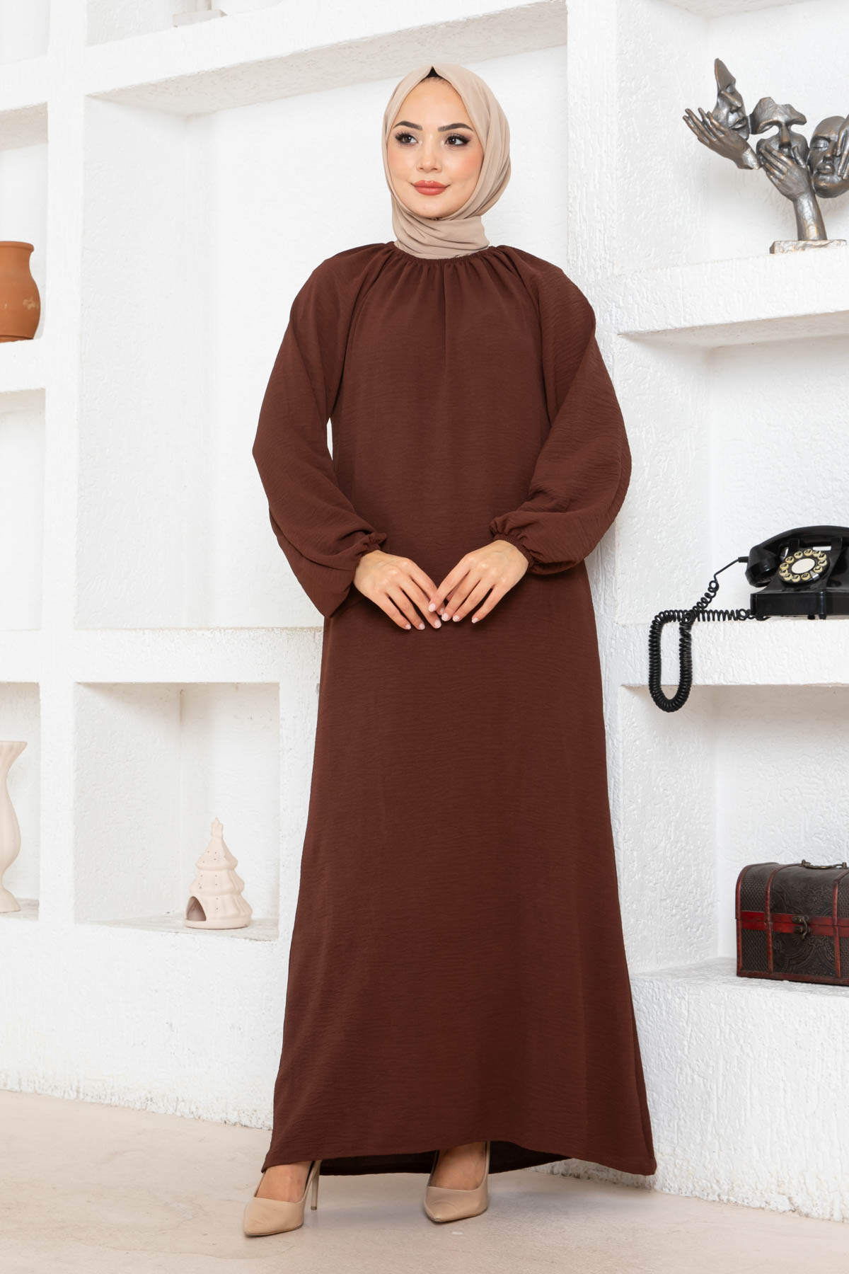 Balon Kol Büzgü Detaylı Elbise - Kahverengi Balon Kol Büzgü Detaylı Elbise - Kahverengi