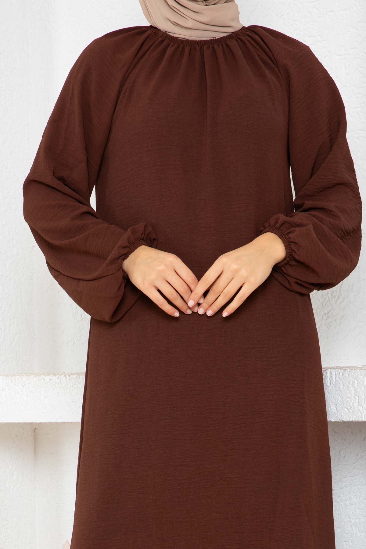 Balon Kol Büzgü Detaylı Elbise - Kahverengi Balon Kol Büzgü Detaylı Elbise - Kahverengi