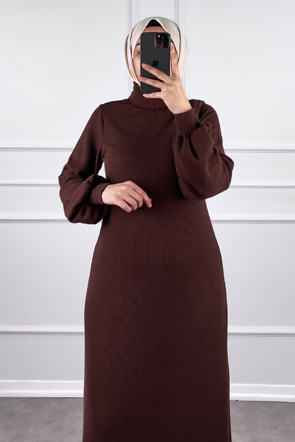 Boğazlı Elbise - Kahverengi Boğazlı Elbise - Kahverengi