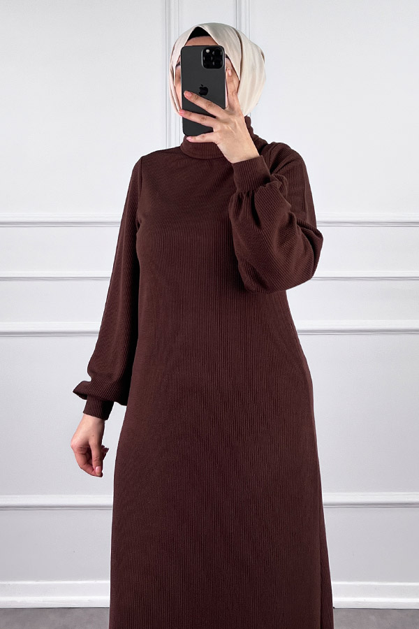 Boğazlı Elbise - Kahverengi Boğazlı Elbise - Kahverengi
