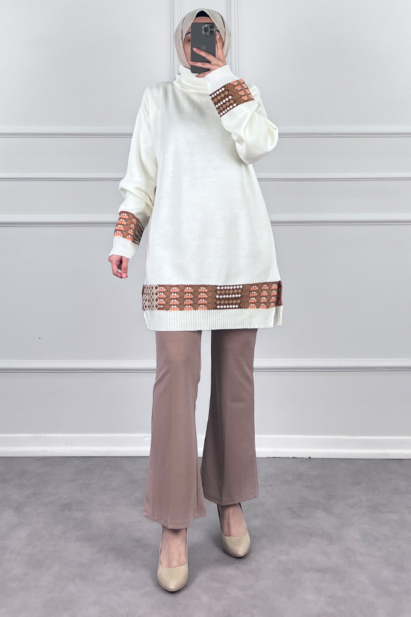 Boğazlı Salaş Triko Kazak - Ekru Boğazlı Salaş Triko Kazak - Ekru