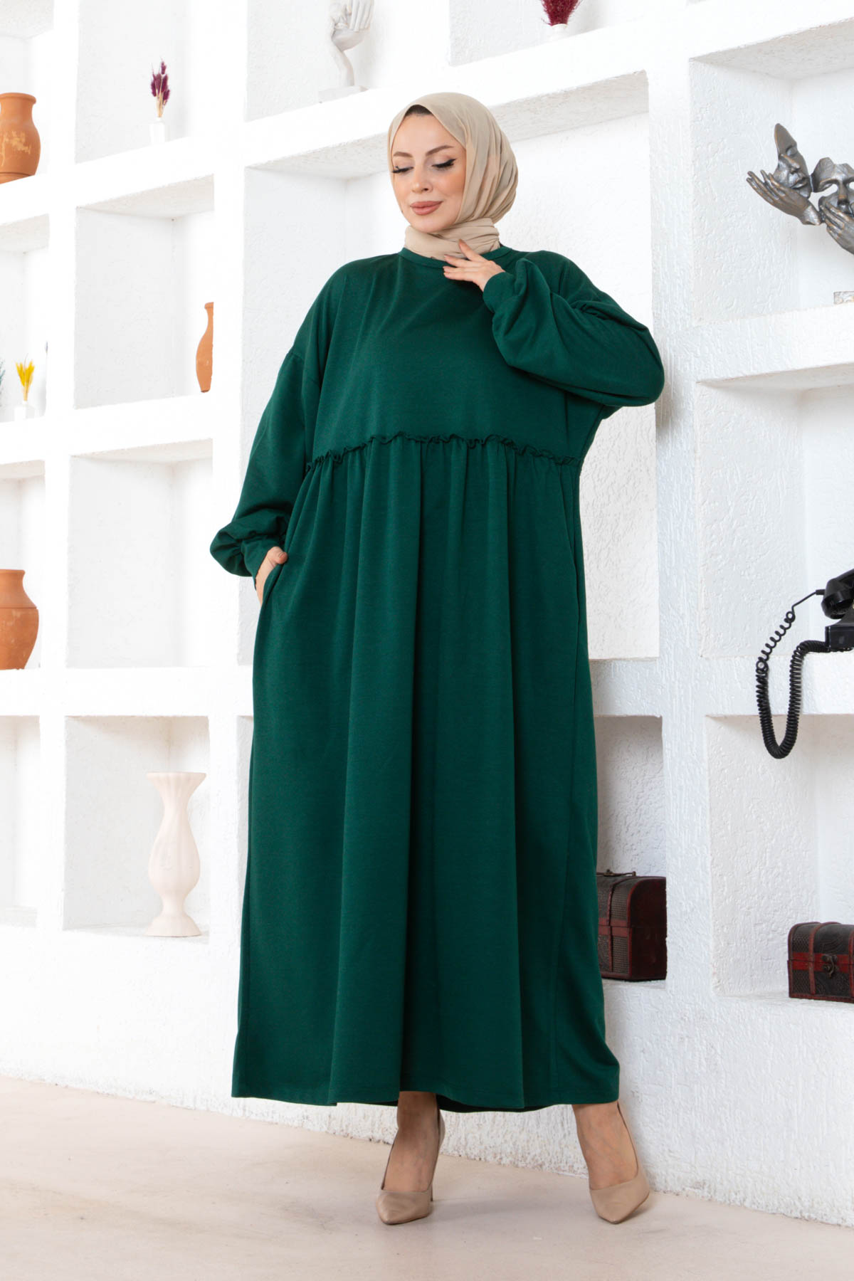 Cepli Salaş Fırfır Detaylı Elbise - Çam Yeşili Cepli Salaş Fırfır Detaylı Elbise - Çam Yeşili