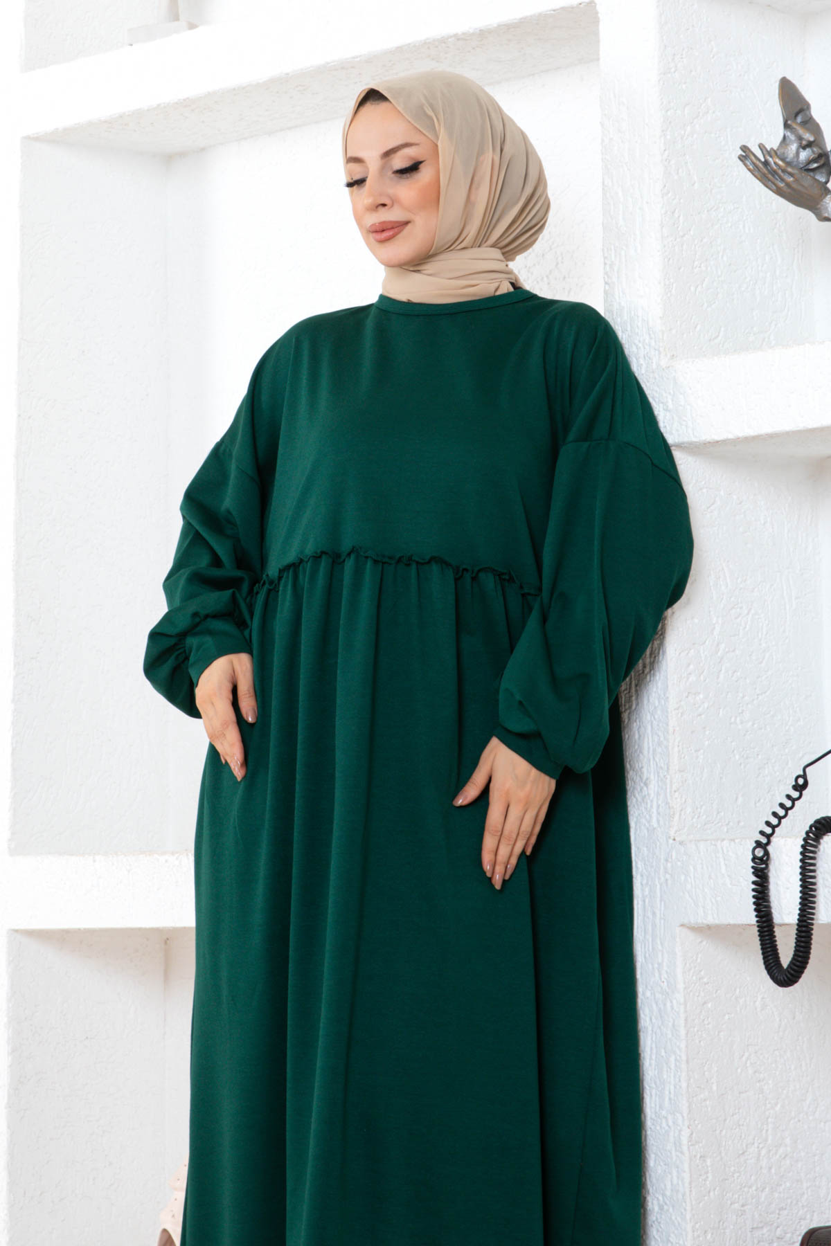 Cepli Salaş Fırfır Detaylı Elbise - Çam Yeşili Cepli Salaş Fırfır Detaylı Elbise - Çam Yeşili