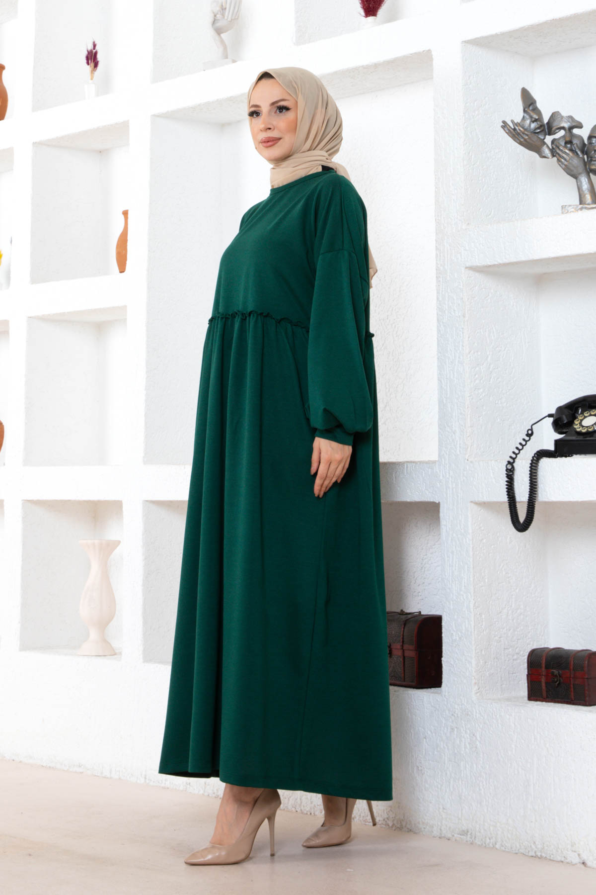 Cepli Salaş Fırfır Detaylı Elbise - Çam Yeşili Cepli Salaş Fırfır Detaylı Elbise - Çam Yeşili