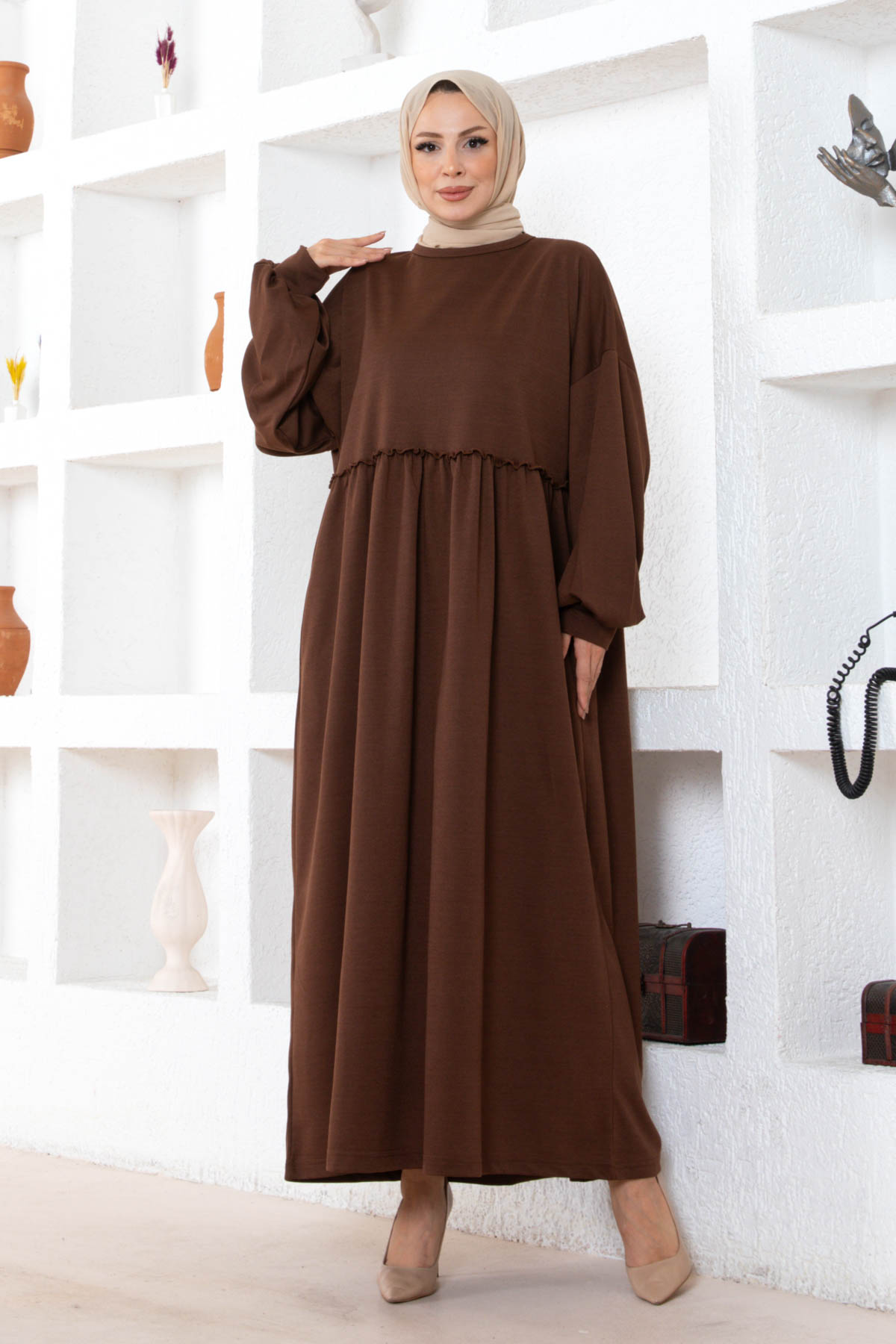 Cepli Salaş Fırfır Detaylı Elbise - Kahverengi