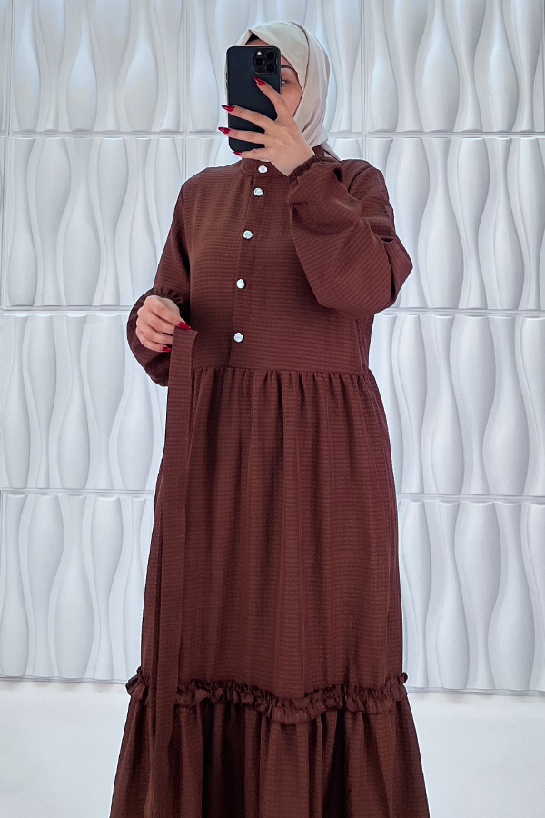 Düğmeli Fırfır Detaylı Elbise - Kahverengi