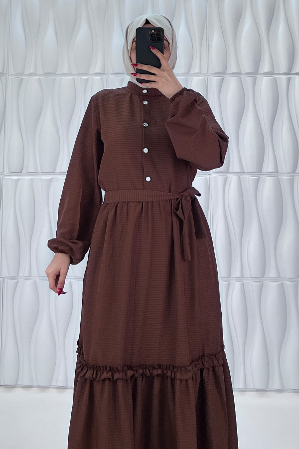 Düğmeli Fırfır Detaylı Elbise - Kahverengi