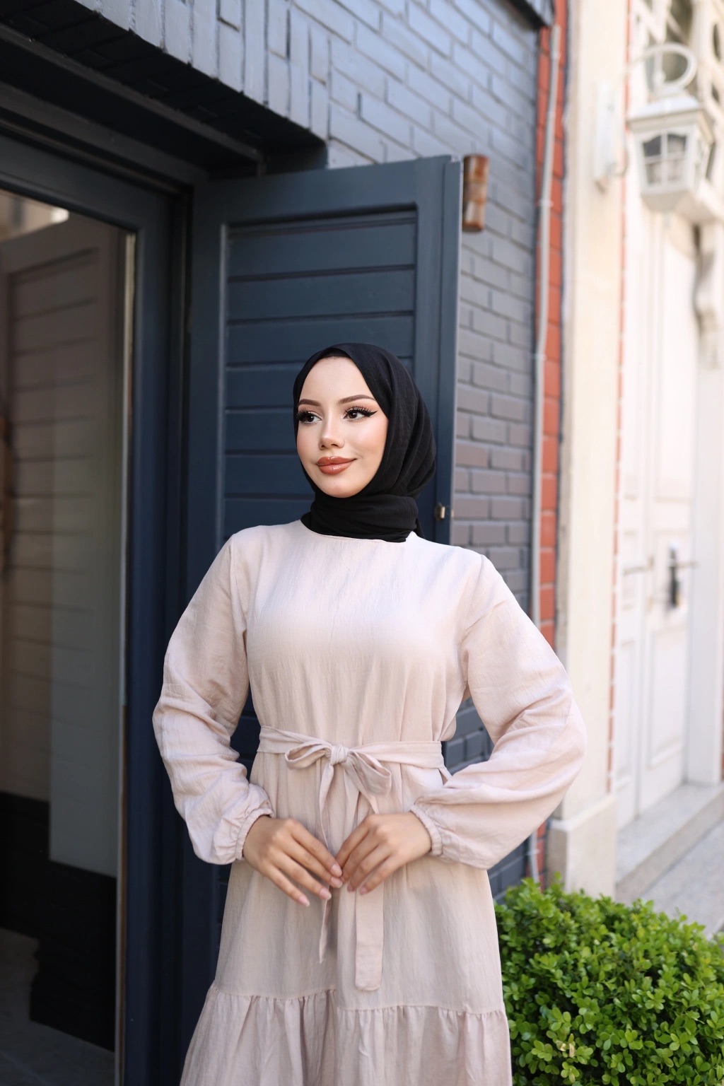 Eteği Fırfırlı Keten Kumaş Elbise - Ekru