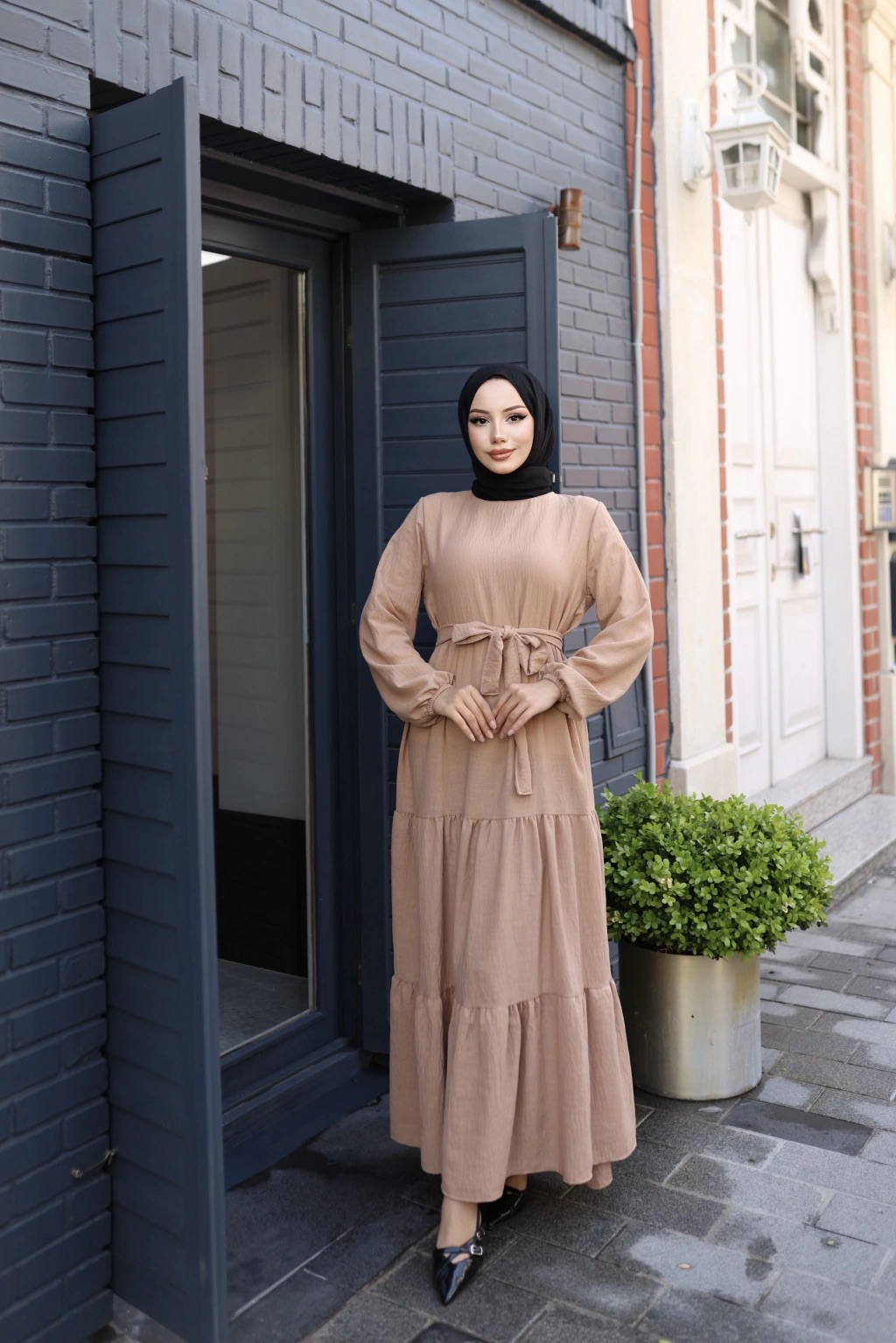 Eteği Fırfırlı Keten Kumaş Elbise - Taş