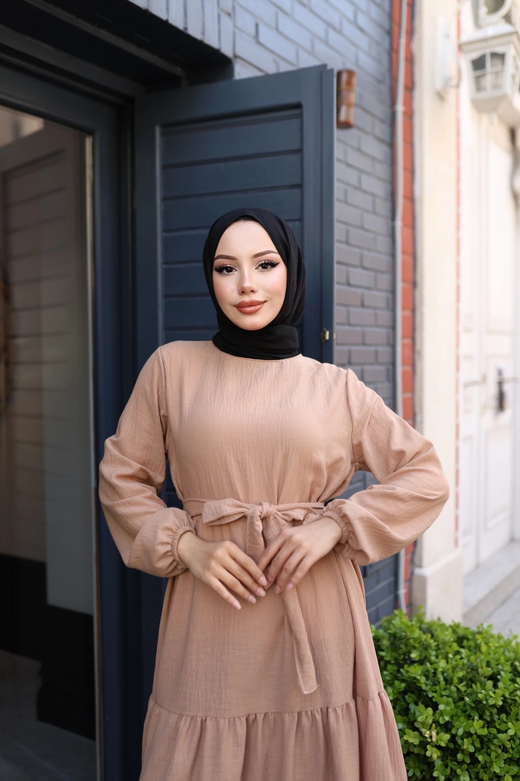 Eteği Fırfırlı Keten Kumaş Elbise - Taş