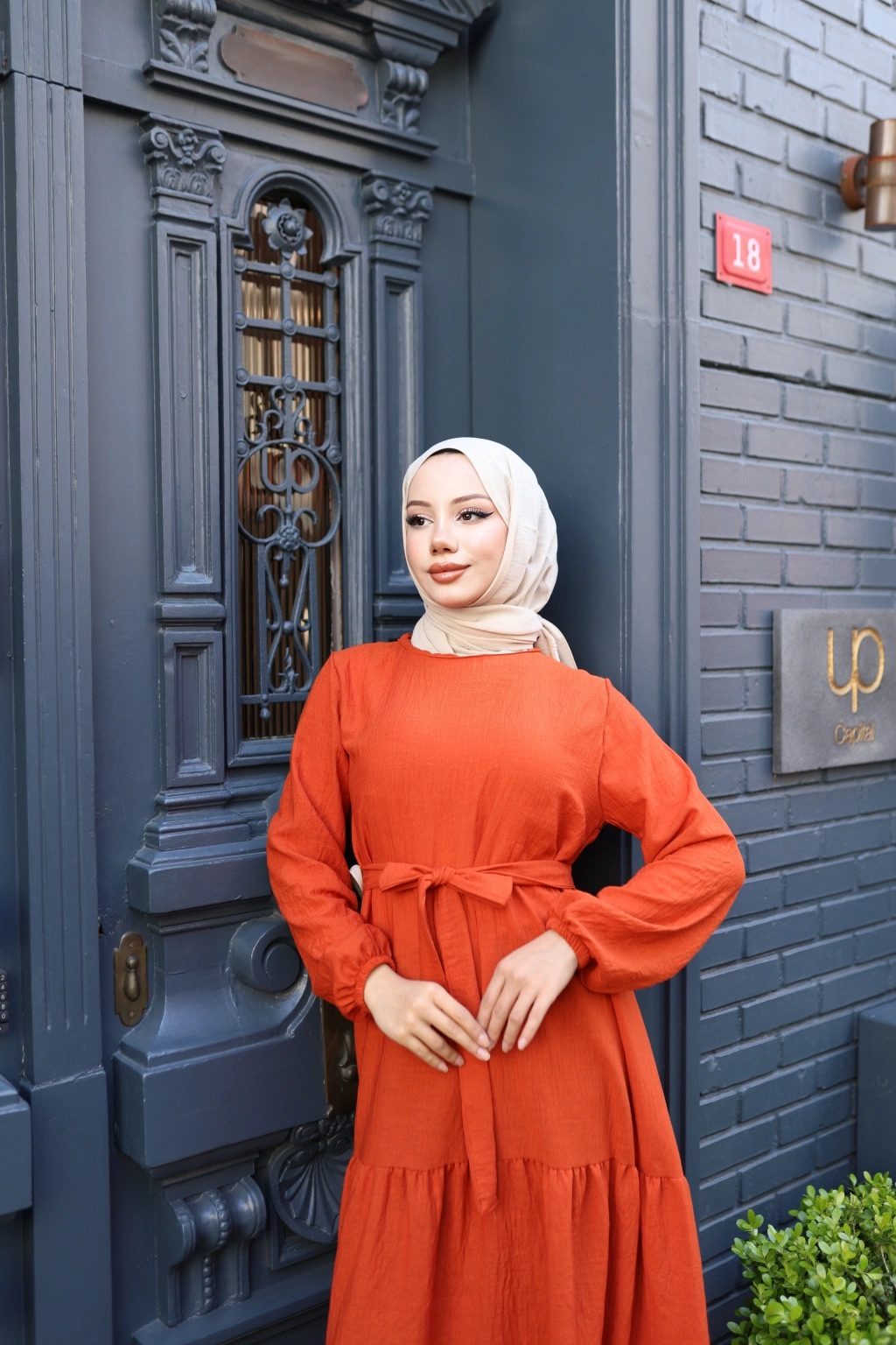 Eteği Fırfırlı Keten Kumaş Elbise - Turuncu