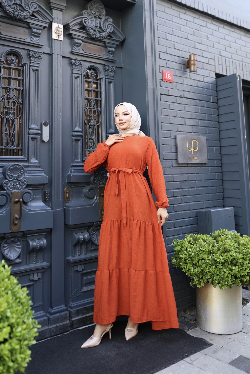 Eteği Fırfırlı Keten Kumaş Elbise - Turuncu