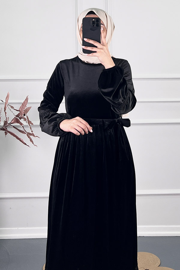 Güpür Detaylı Kadife Elbise - Siyah