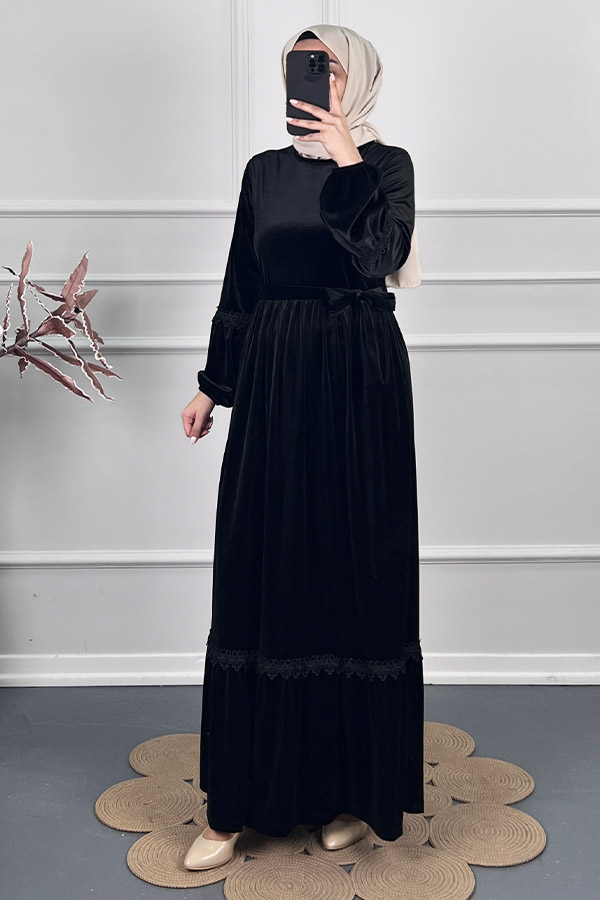 Güpür Detaylı Kadife Elbise - Siyah