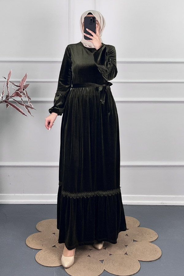 Güpür Detaylı Kadife Elbise - Yeşil