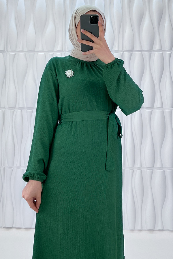 İnci Broşlu Elbise - Zümrüt Yeşili