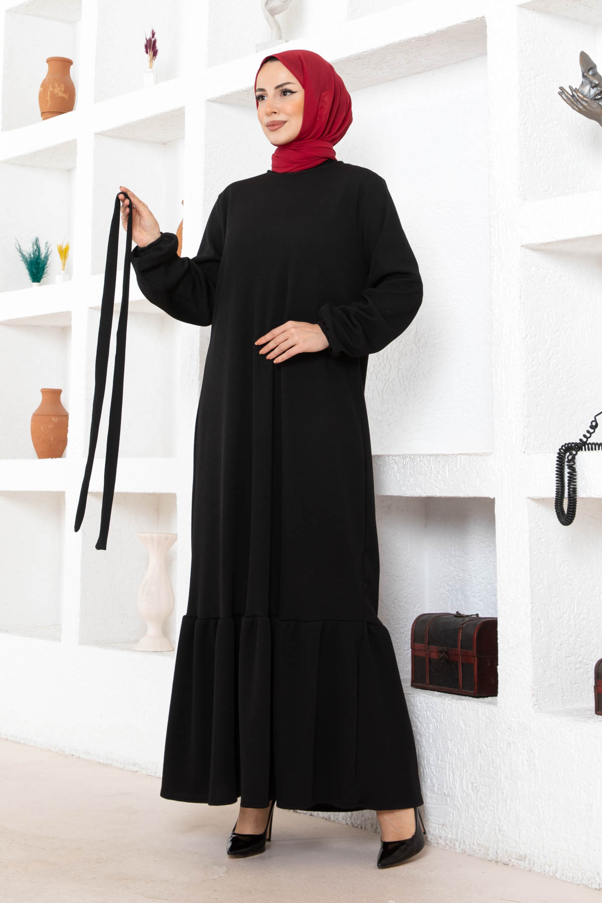 Kuşaklı Piliseli Elbise - Siyah Kuşaklı Piliseli Elbise - Siyah