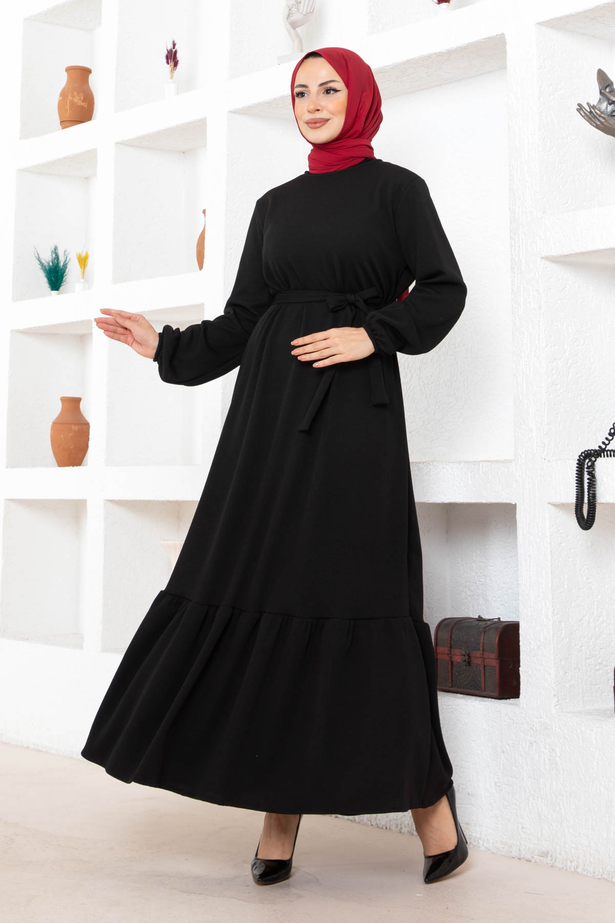 Kuşaklı Piliseli Elbise - Siyah Kuşaklı Piliseli Elbise - Siyah