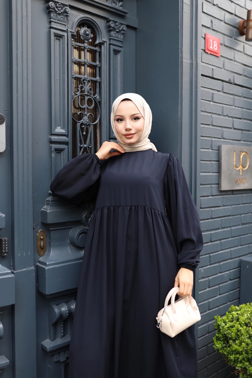Medine İpeği Tesettür Elbise - Lacivert