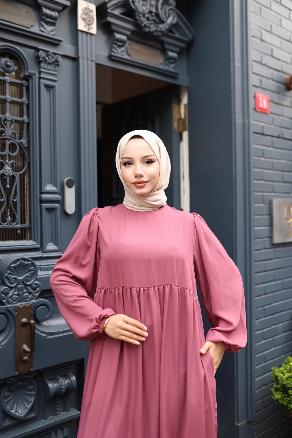 Medine İpeği Tesettür Elbise - Pembe
