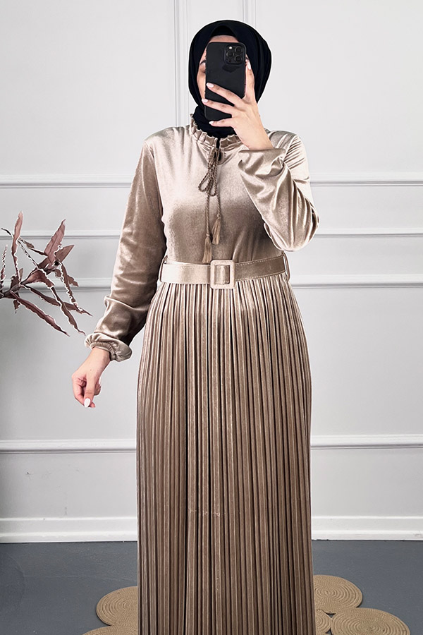 Pileli Kuşaklı Kadife Elbise - Vizon