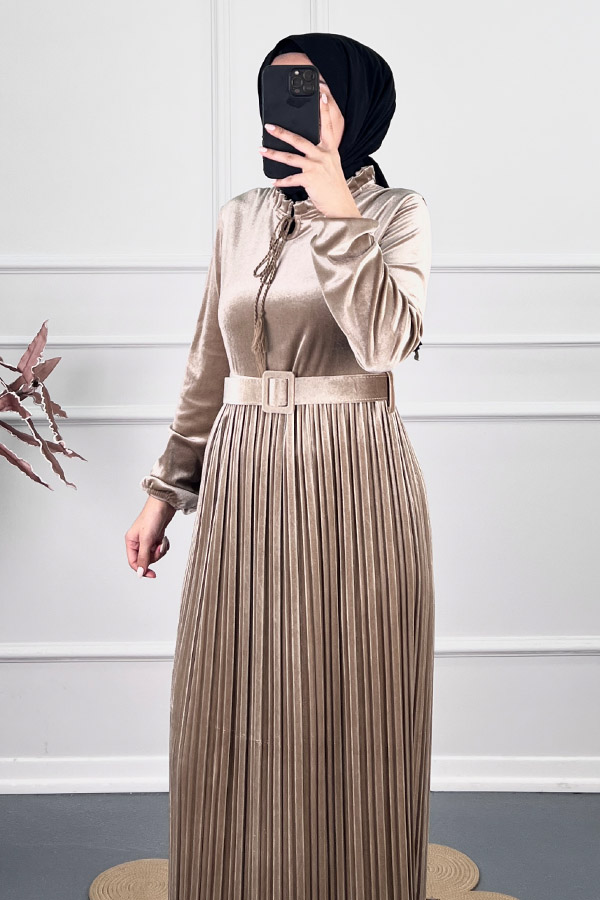 Pileli Kuşaklı Kadife Elbise - Vizon