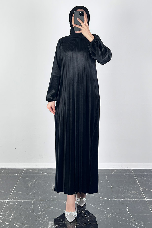 Piliseli Kadife Elbise - Siyah