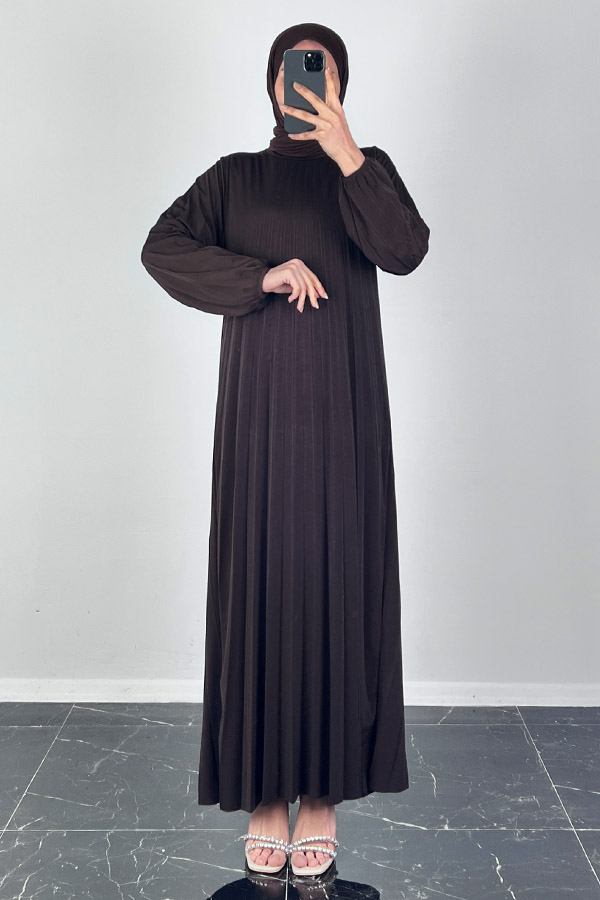 Piliseli Tesettür Elbise - Kahverengi Piliseli Tesettür Elbise - Kahverengi